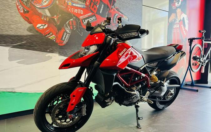 2021 Ducati Hypermotard 950 Ducati Red