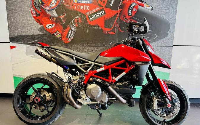 2021 Ducati Hypermotard 950 Ducati Red