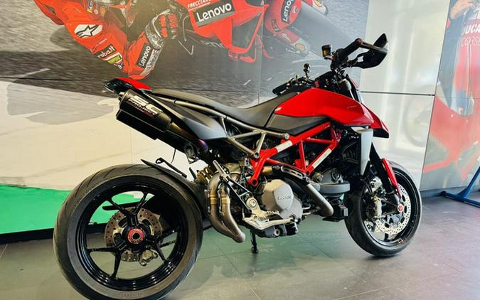 2021 Ducati Hypermotard 950 Ducati Red