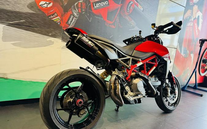 2021 Ducati Hypermotard 950 Ducati Red