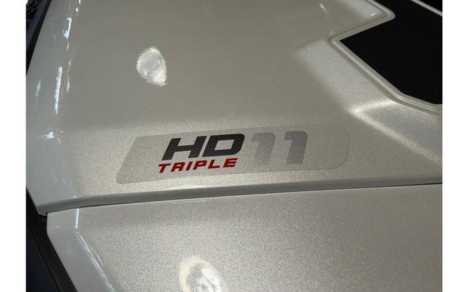 2026 Can-Am Defender LIMITED HD11