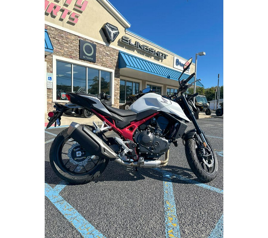 2025 Honda® CB750 Hornet