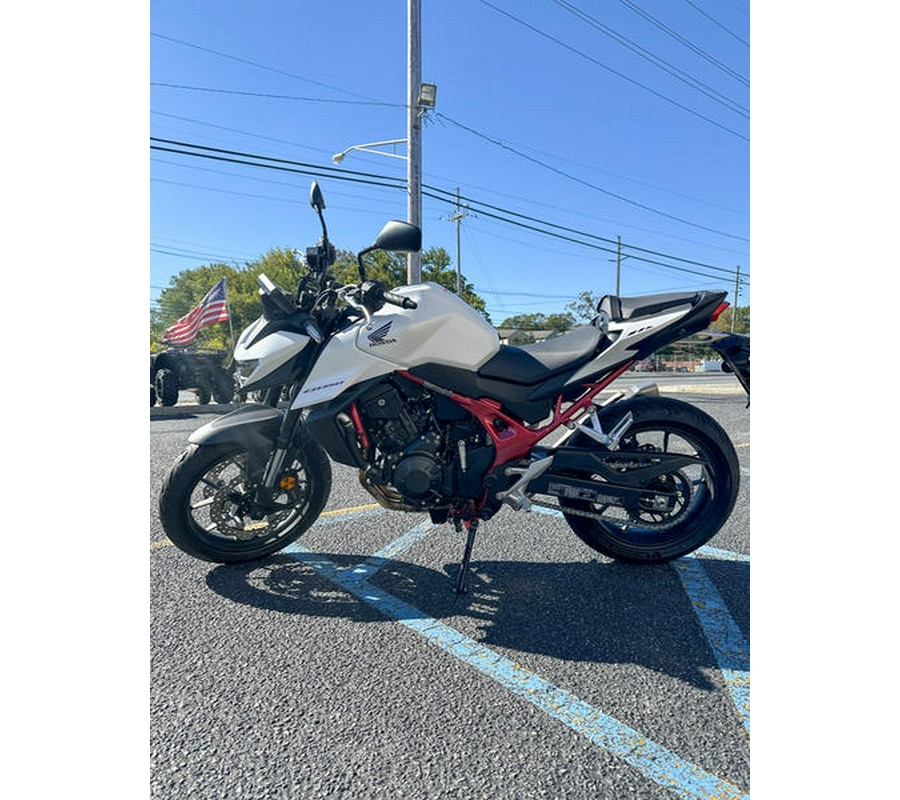 2025 Honda® CB750 Hornet