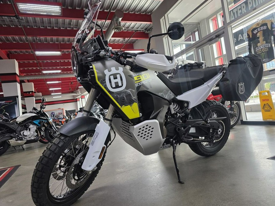 2027 Husqvarna Norden 901 Expedition