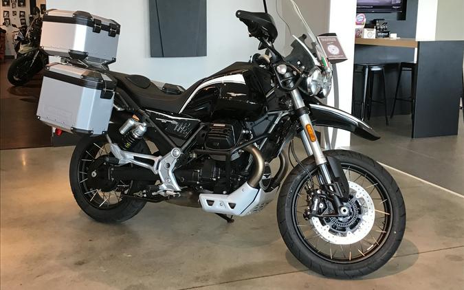 2023 Moto Guzzi V85 TT Guardia D’onore