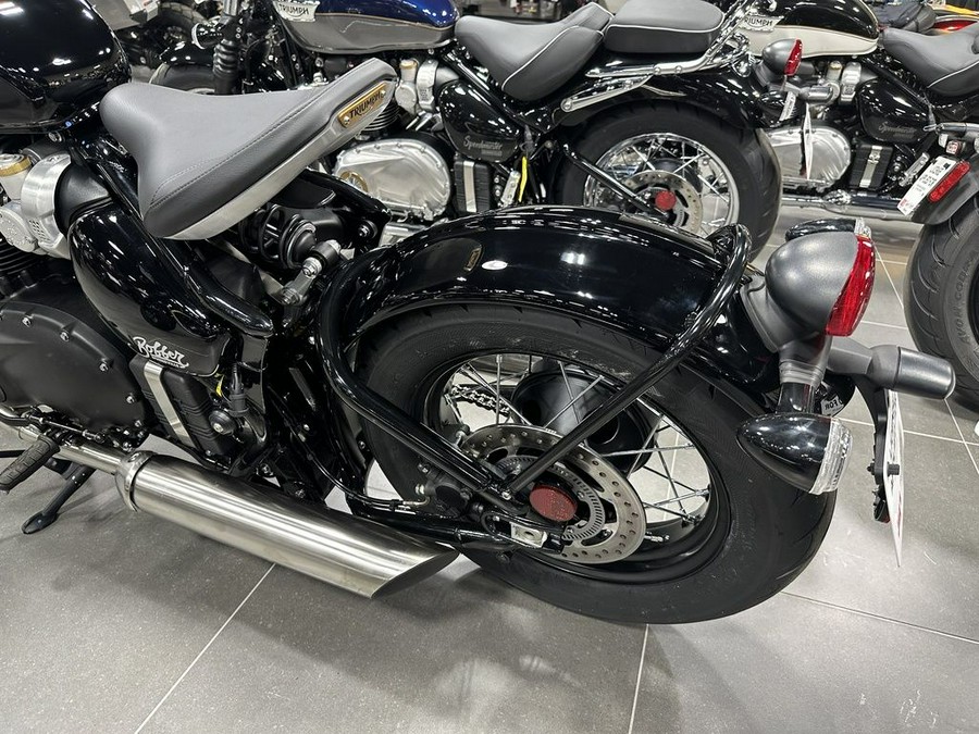 2024 Triumph Bonneville Bobber Jet Black/Ash Gray