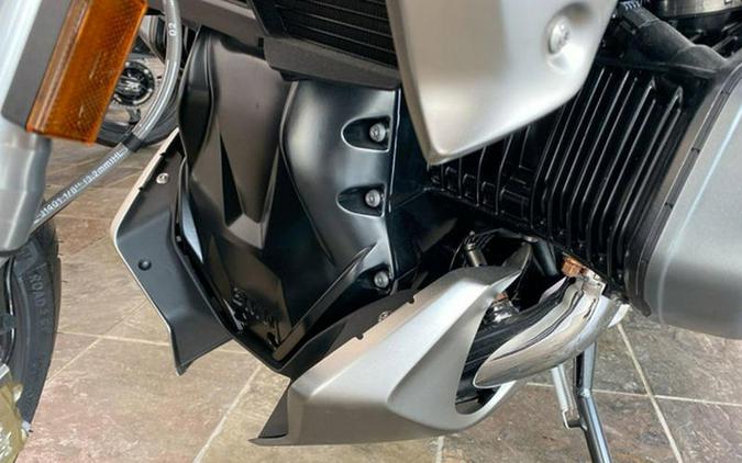 2023 BMW R 1250 R Triple Black