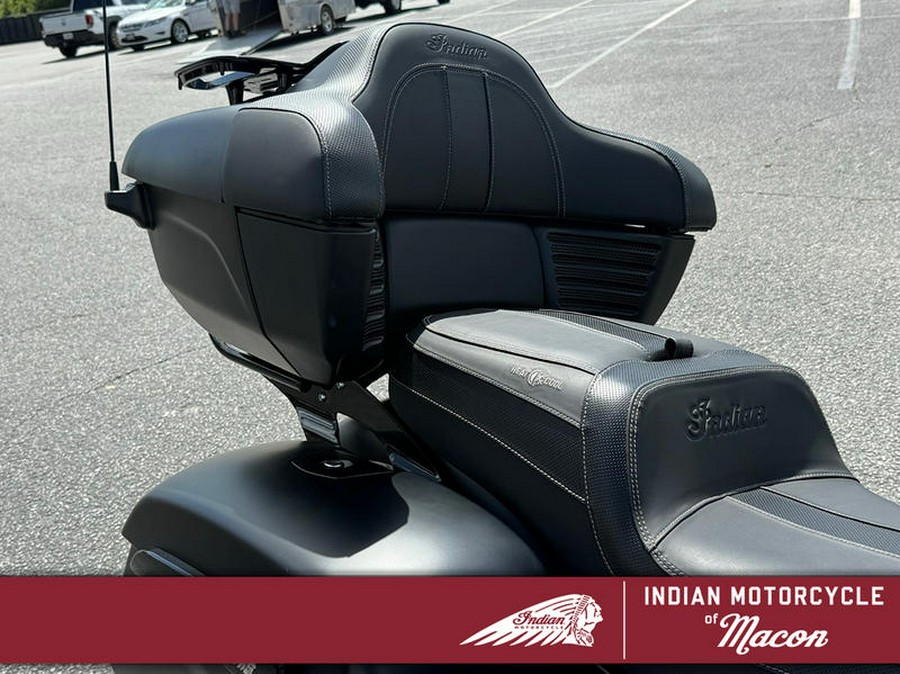 2023 Indian Motorcycle® Roadmaster® Dark Horse® Black Smoke