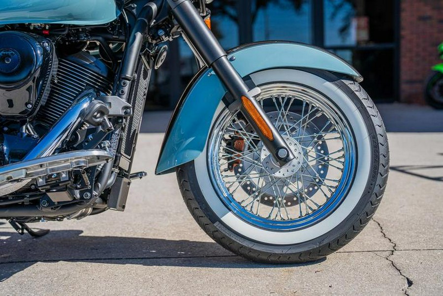 2025 Kawasaki Vulcan® 900 Classic