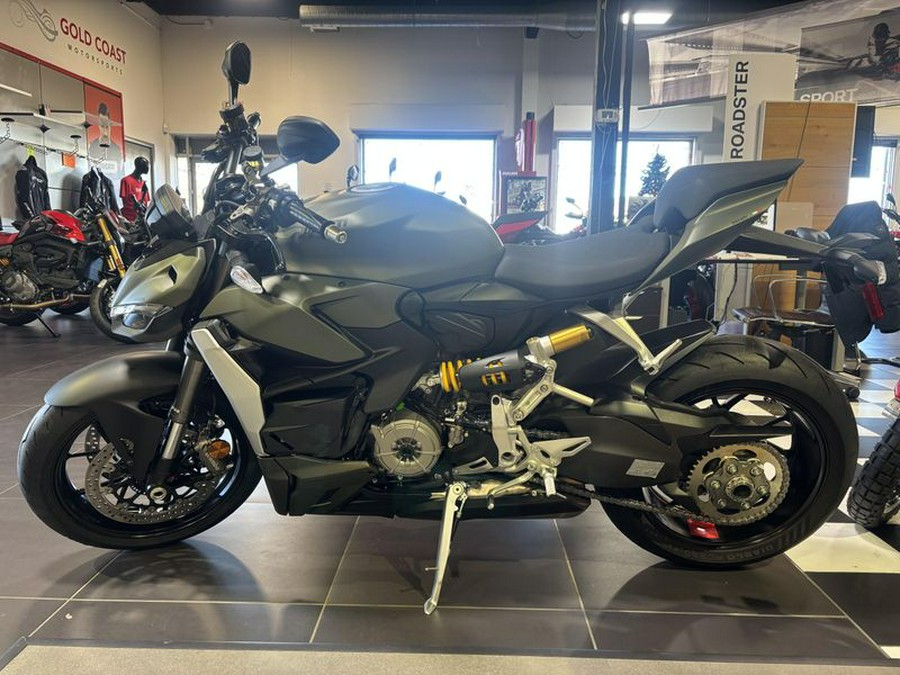 New 2025 Ducati Streetfighter V2