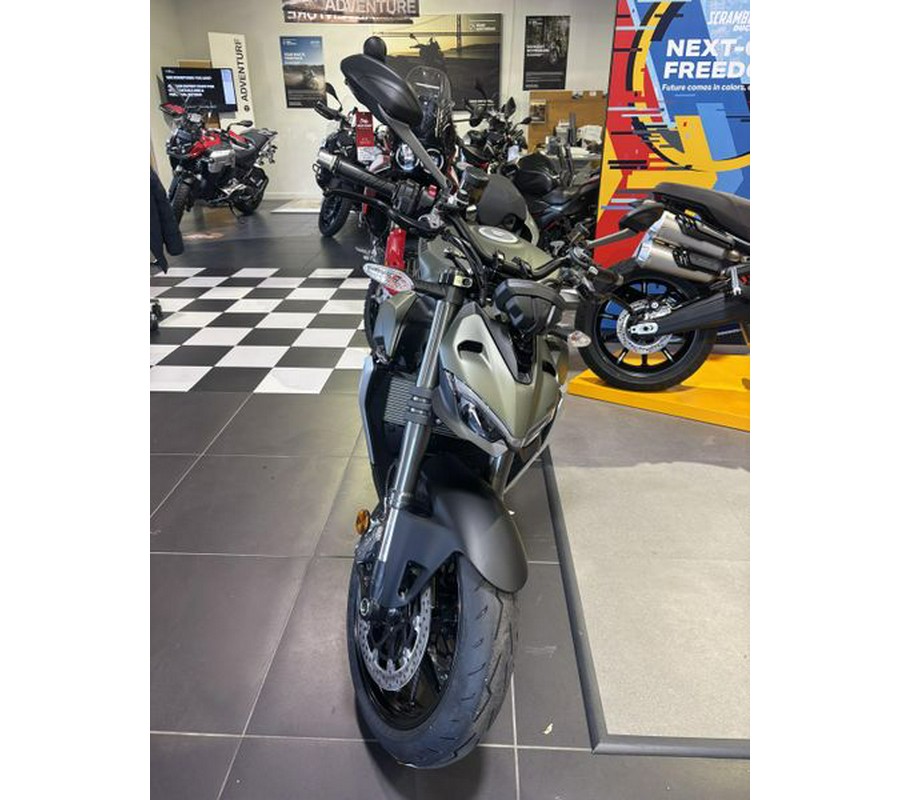 New 2025 Ducati Streetfighter V2