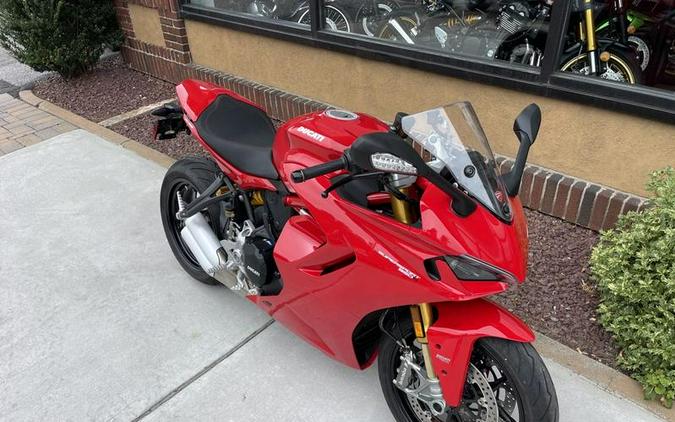 2024 Ducati Supersport 950 S Red