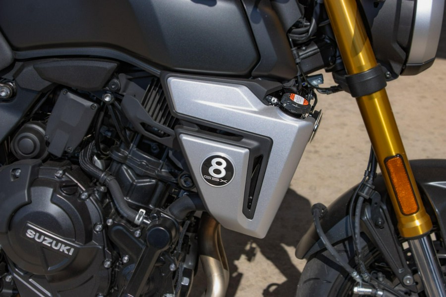 2026 SUZUKI GSX8T