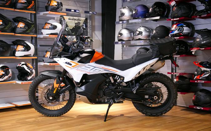 2024 KTM 790 ADVENTURE