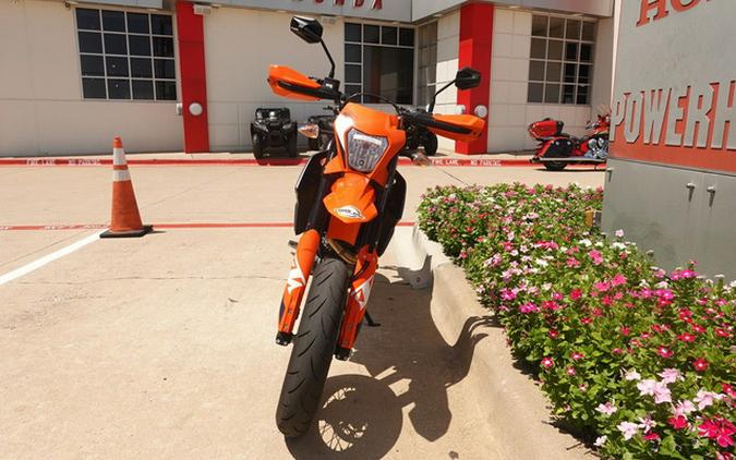 2024 KTM SMC 690 R