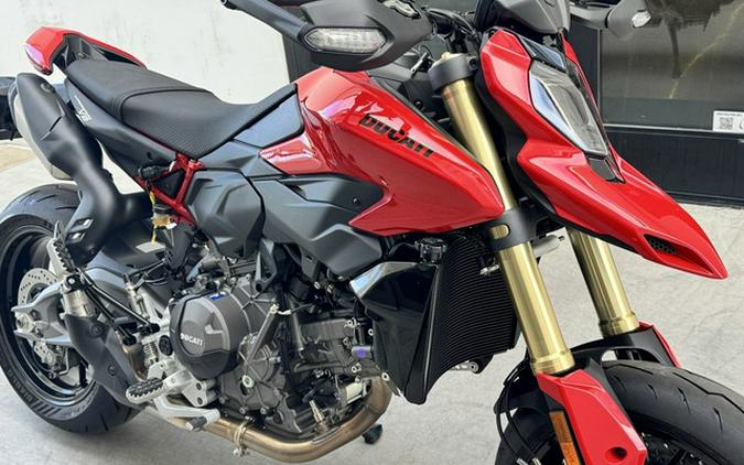 2027 Ducati Hypermotard V2 Ducati Red