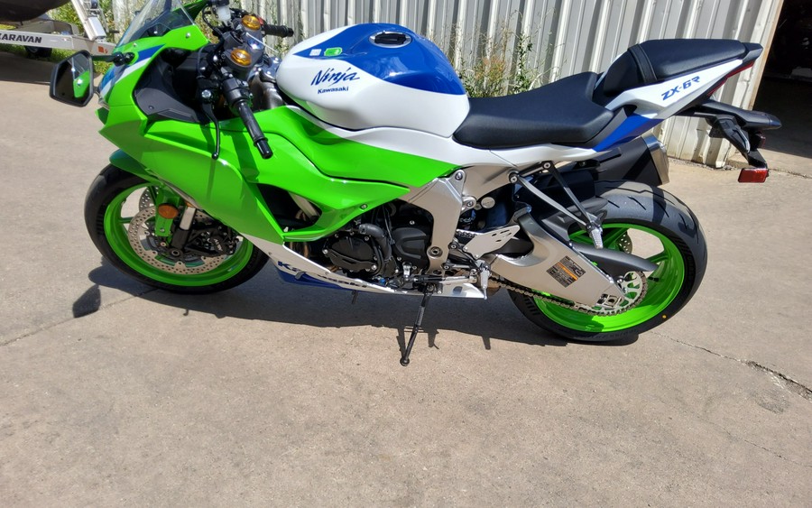 2024 Kawasaki Ninja® ZXT-6R ABS KRT Edition