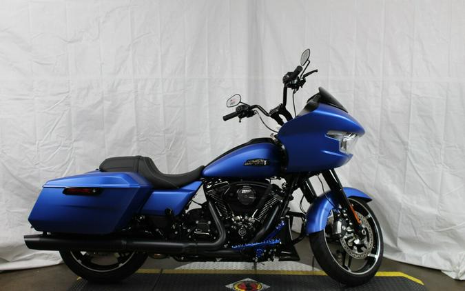 Harley-Davidson® Road Glide® 2026 FLTRX 84659472 AURORA BLUE DNM
