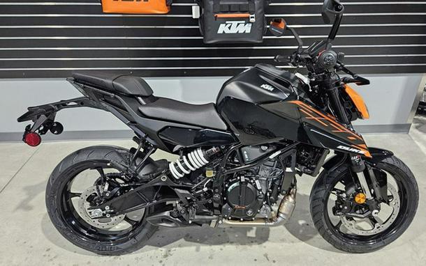 2026 KTM Duke 250