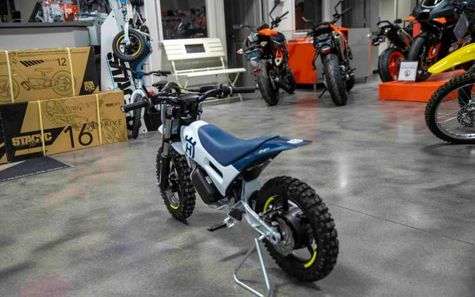 2024 Husqvarna EE 2