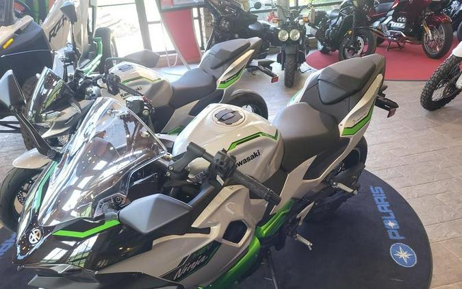 2024 Kawasaki Ninja® 7 Hybrid ABS