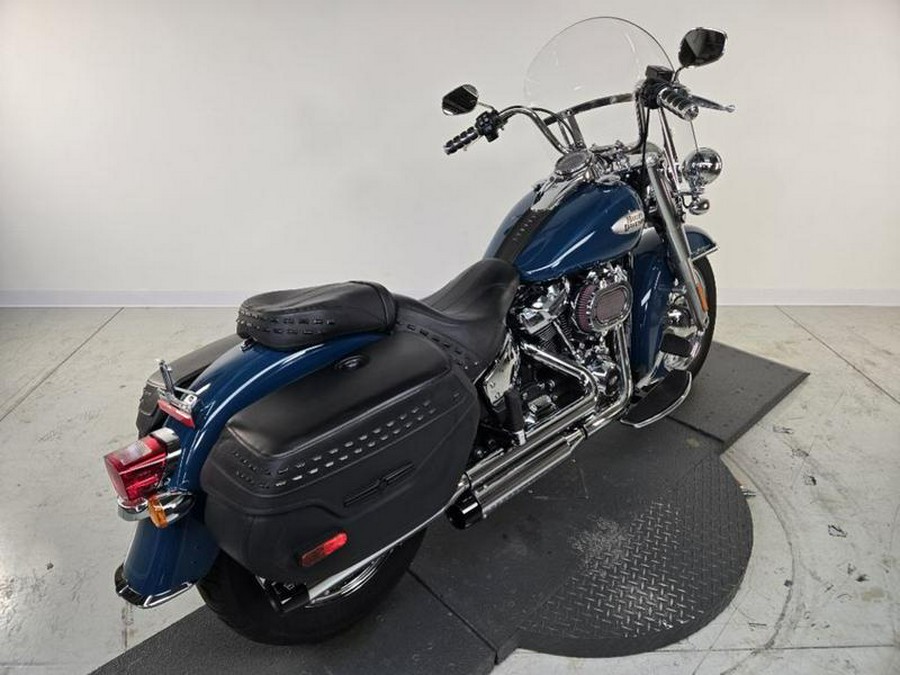 2021 Harley-Davidson® FLHC - Heritage Classic