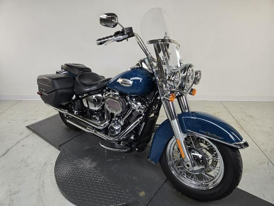 2021 Harley-Davidson® FLHC - Heritage Classic