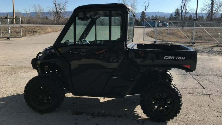 2026 Can-Am® Defender XT CAB HD11