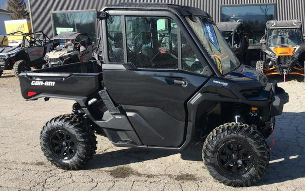 2026 Can-Am® Defender XT CAB HD11