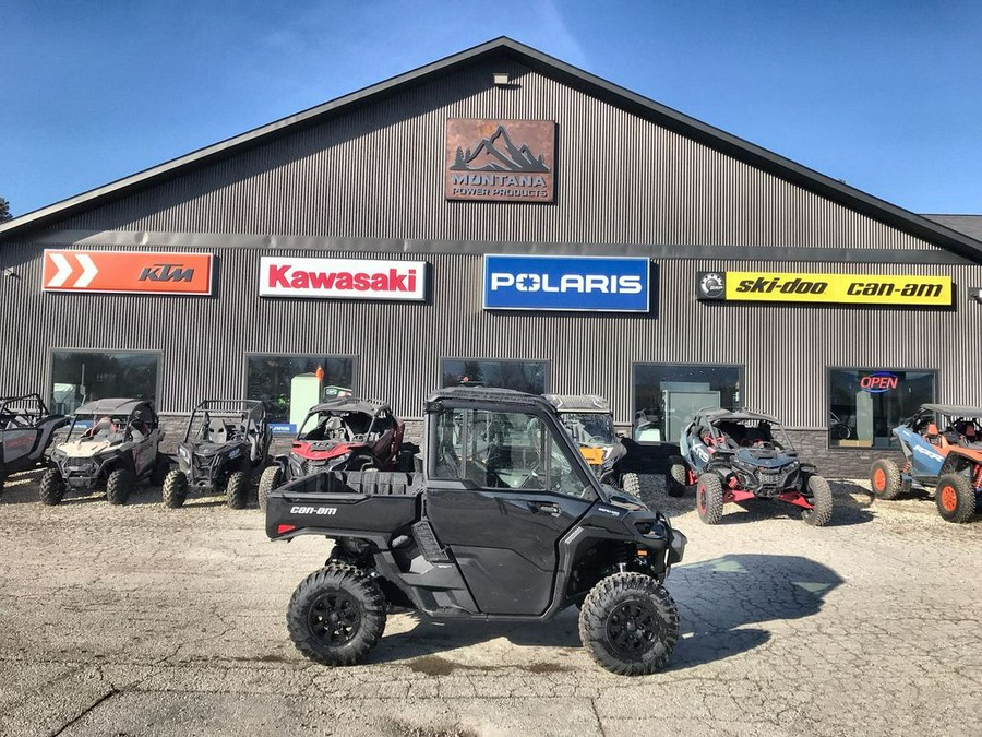 2026 Can-Am® Defender XT CAB HD11