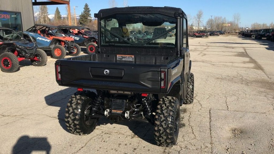2026 Can-Am® Defender XT CAB HD11