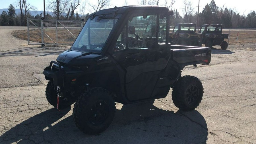 2026 Can-Am® Defender XT CAB HD11