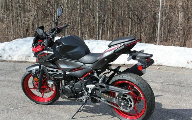 2025 Kawasaki Z500 SE ABS