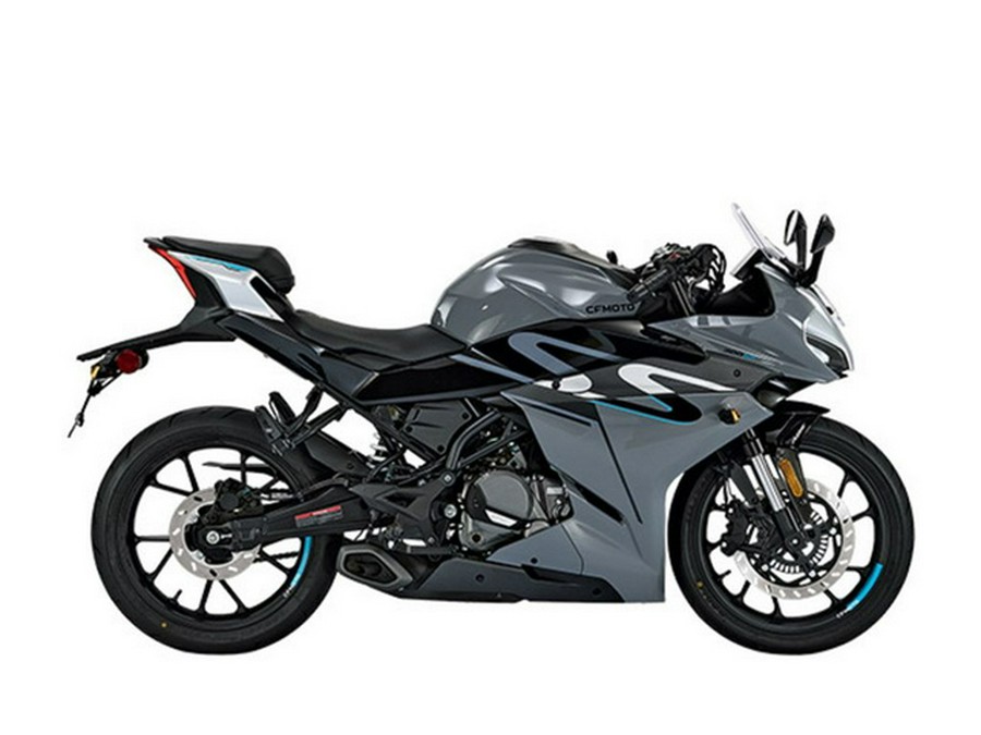2023 CFMOTO 300 SS