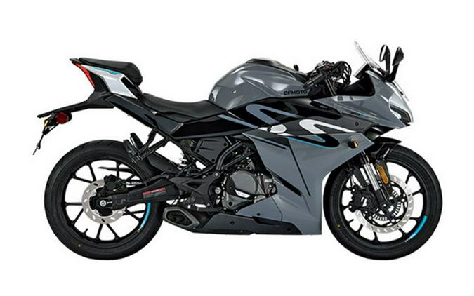 2023 CFMOTO 300 SS