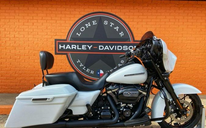 2020 Harley-Davidson® FLHXS - Street Glide® Special