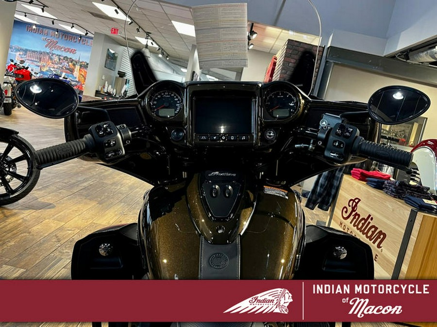 2023 Indian Motorcycle® Roadmaster® Dark Horse® Bronze Pearl Metallic