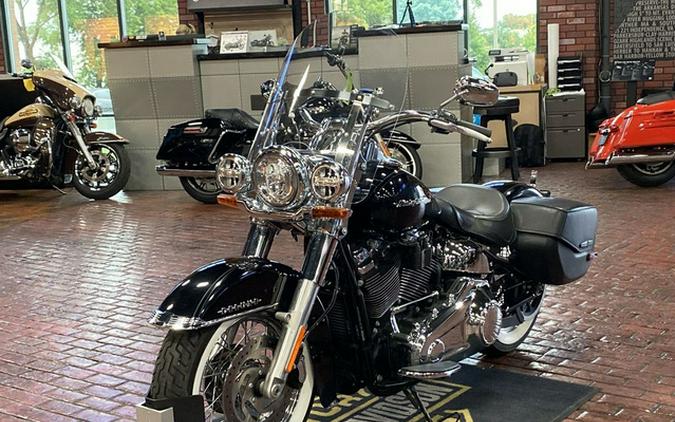 2019 Harley-Davidson Softail FLDE - Deluxe