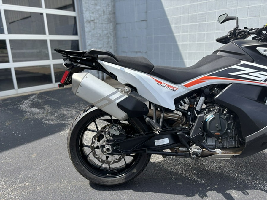 2019 KTM Adventure 790