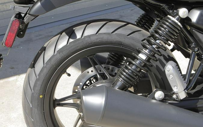 2027 Moto Guzzi V7 Stone