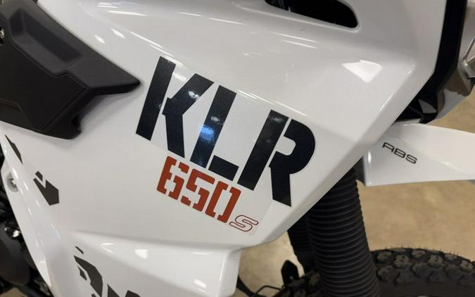 2025 Kawasaki KLR650 Pearl Crystal White/Metallic Carbon Gray A