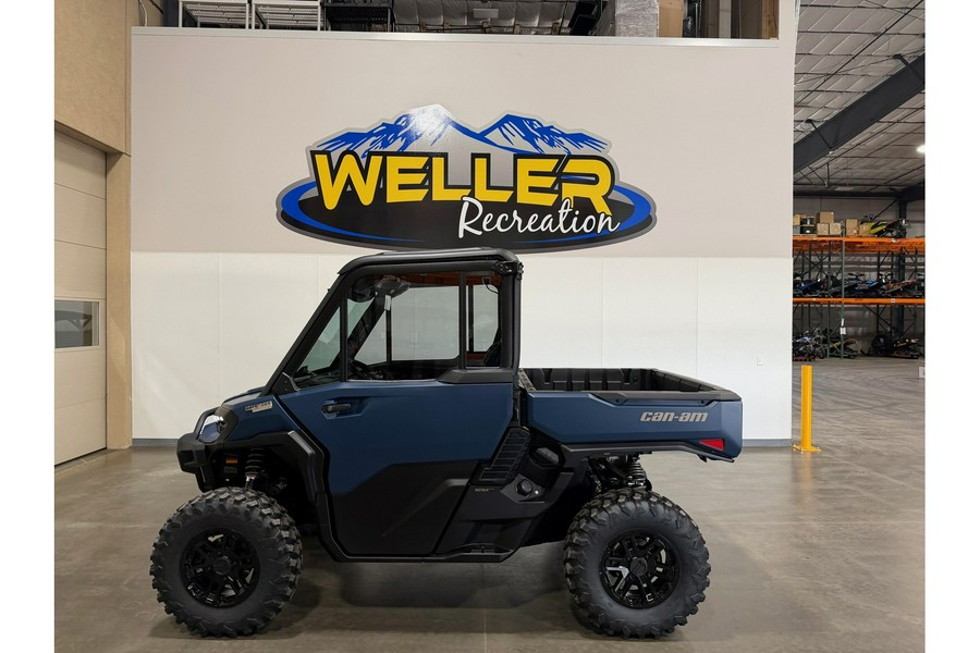 2026 Can-Am Defender LIMITED HD11