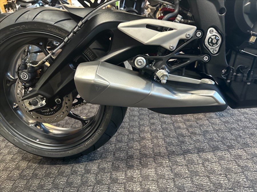 2024 Triumph Street Triple 765 R