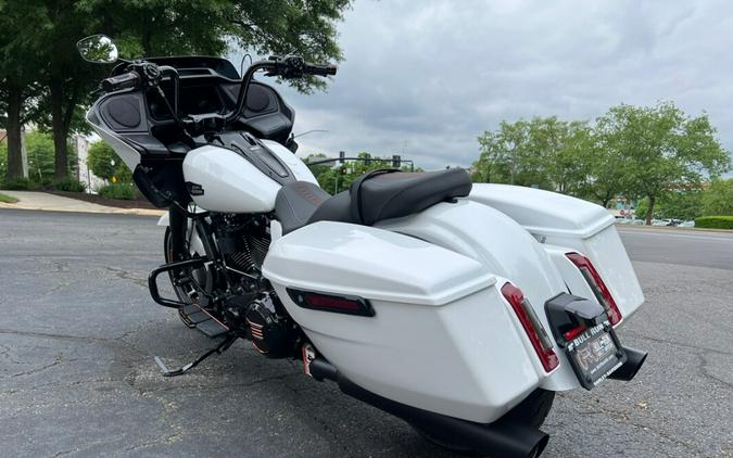 2024 FLTRX Road Glide®