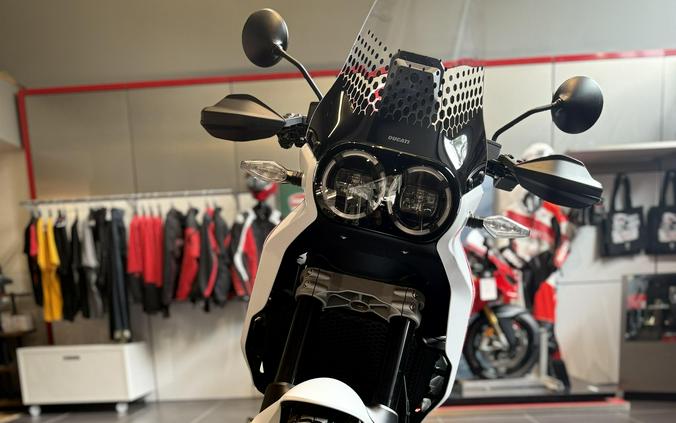 2025 Ducati DESERT X