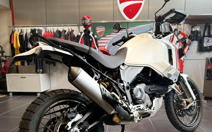 2025 Ducati DESERT X