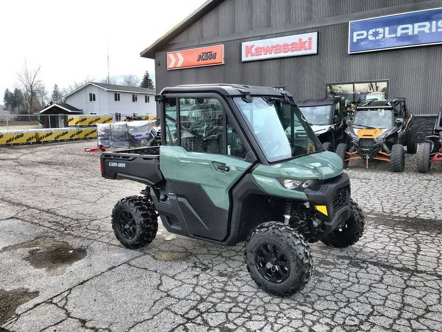 2026 Can-Am® Defender DPS CAB HD9 Compass Green