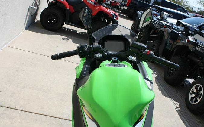 2025 Kawasaki EX650PSFAN