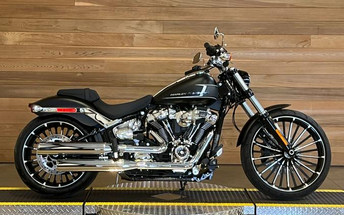 2023 Harley-Davidson Breakout 117 First Look [8 Fast Facts]