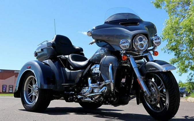 2022 Harley-Davidson® FLHTCUTG - Tri Glide® Ultra